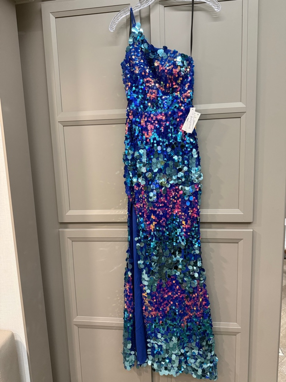 Xtraordinary One-Shoulder Sequin Evening Dress in Blue and Teal